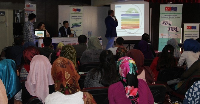 Şemdinli'de "Mesleğimi Seçtim İstihdama Geçtim" Projesi