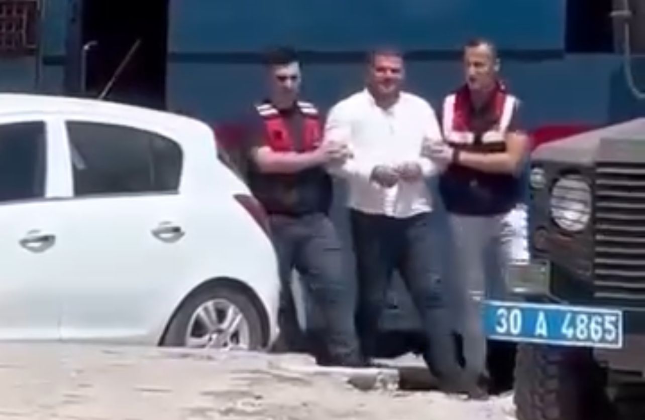 Hakkari'de tutuklanan sanatçılar serbest bırakıldı