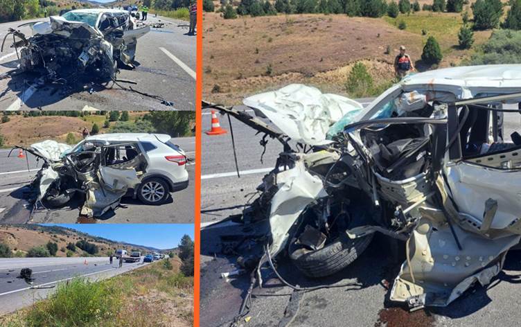 Feci kazada otomobiller paramparça oldu: 3 ölü, 2’si ağır 4 yaralı!