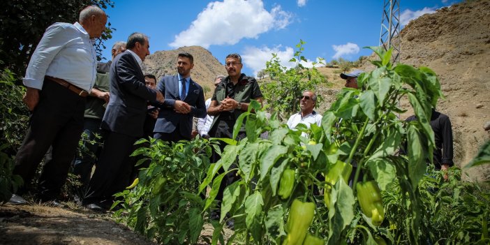 Vali Ali Çelik Yüksekova'nın köylerini ziyaret etti