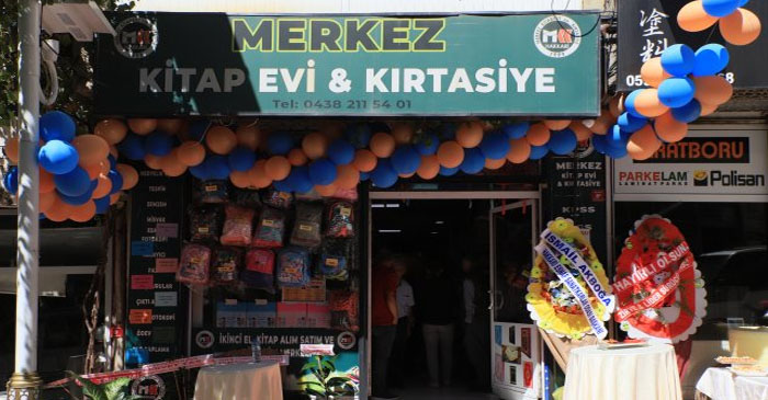 Hakkari’de Merkez Sahaf ve Kırtasiye yeni adresinde!