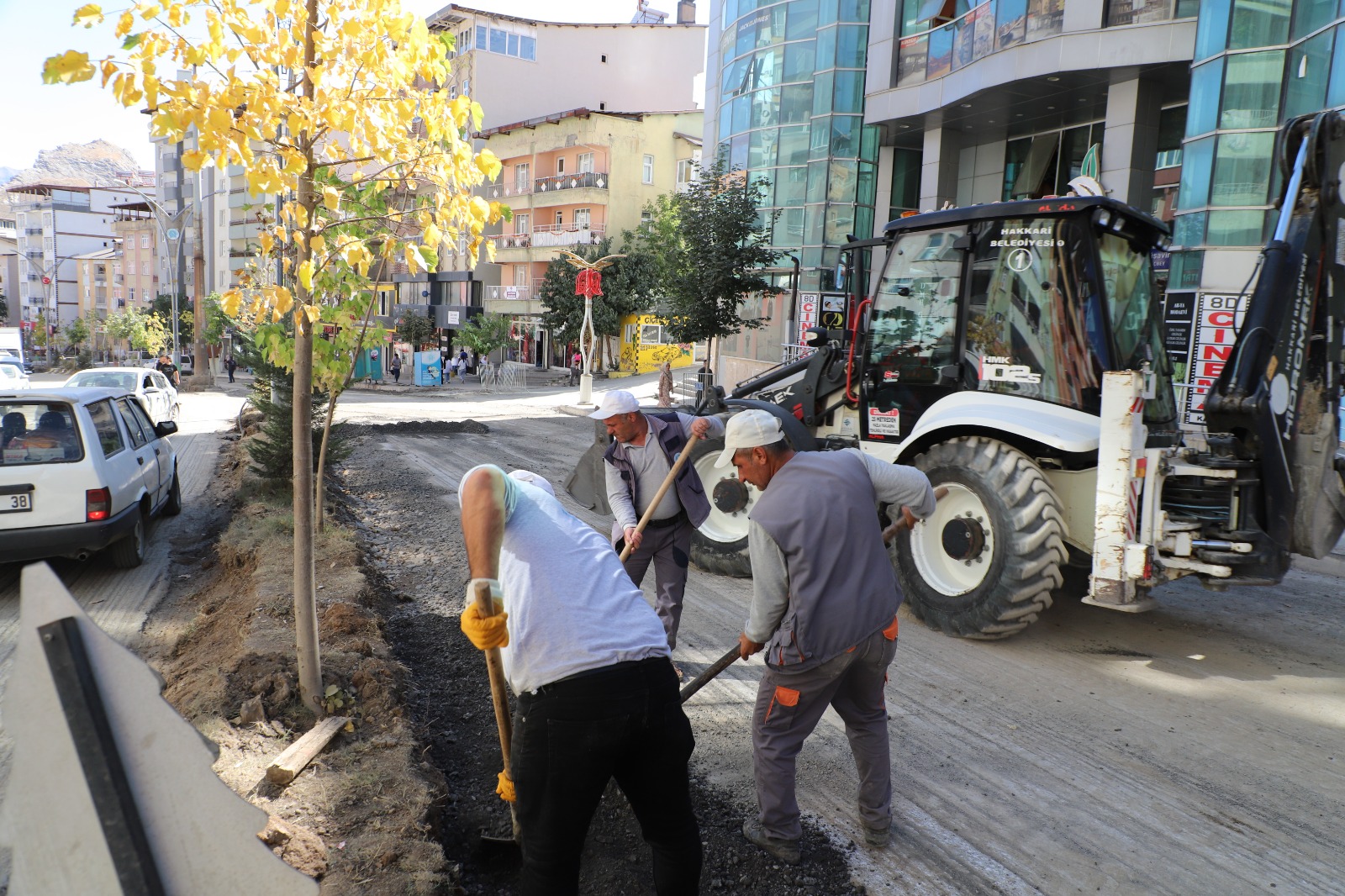 Hakkari belediyesi çalışmalarını sürdürüyor