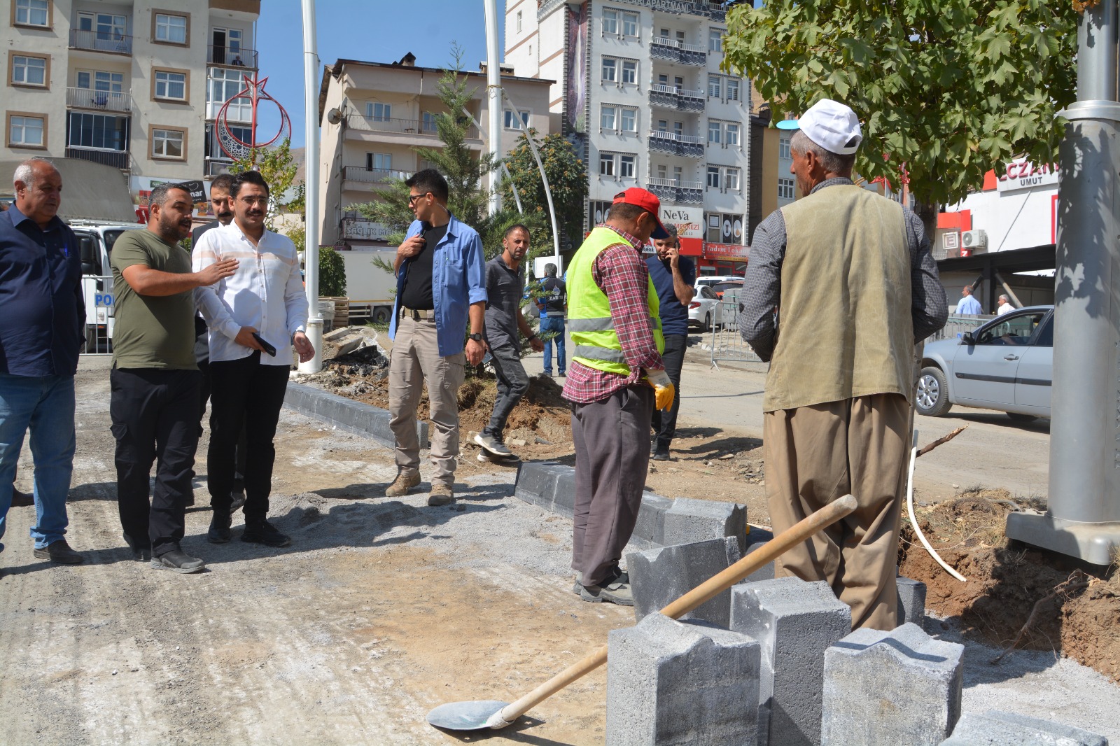 Mahmutoğlu çalışmaları denetledi