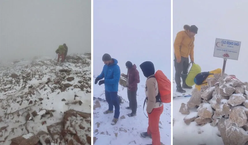Hakkari'de Dağcılar Kar Yağışına Yakalandı