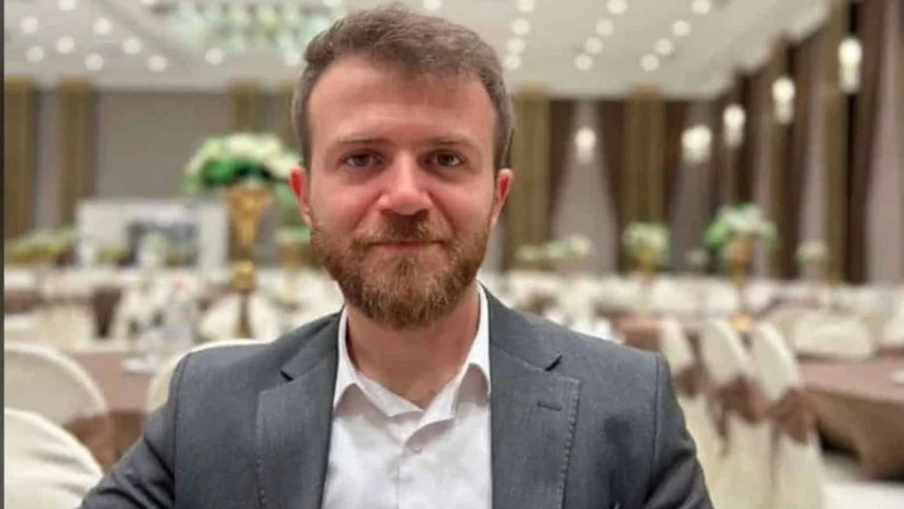 Hakkarili genç İstanbul'da belediye başkan yardımcısı oldu