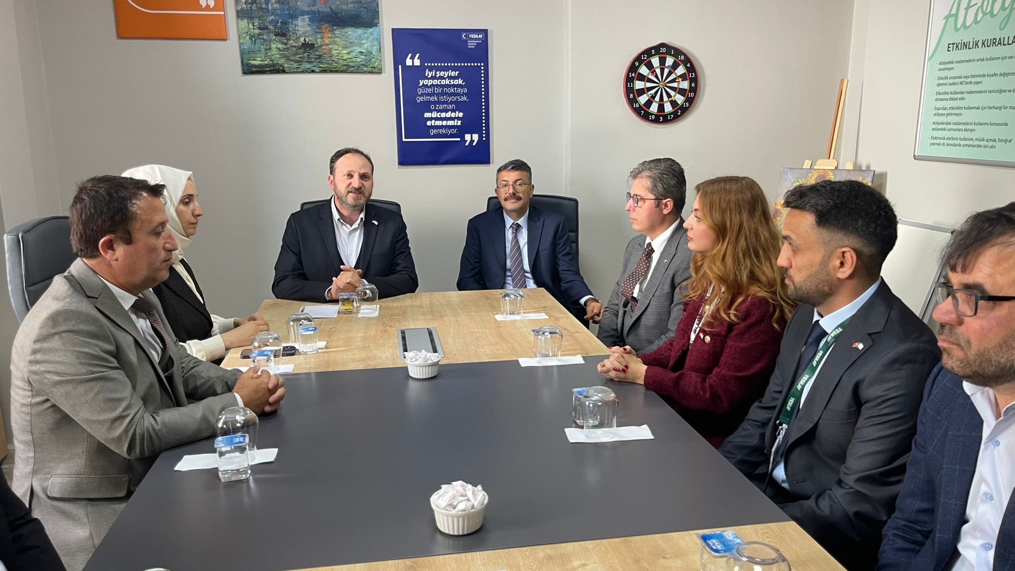 Yeşilay Genel Başkanı Dinç Hakkari’de konuştu