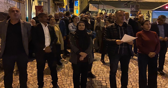 Hakkari'den Diyarbakır mitingine gitmek isteyen partililere izin verilmedi