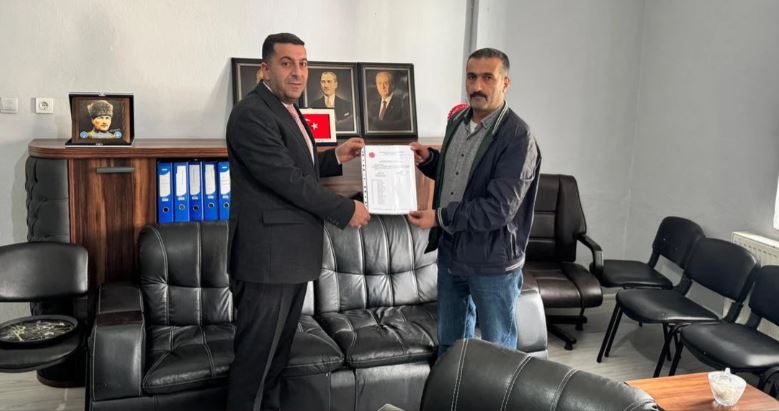 Hakkari MHP Merkez İlçe Başkanı Özbek göreve başladı