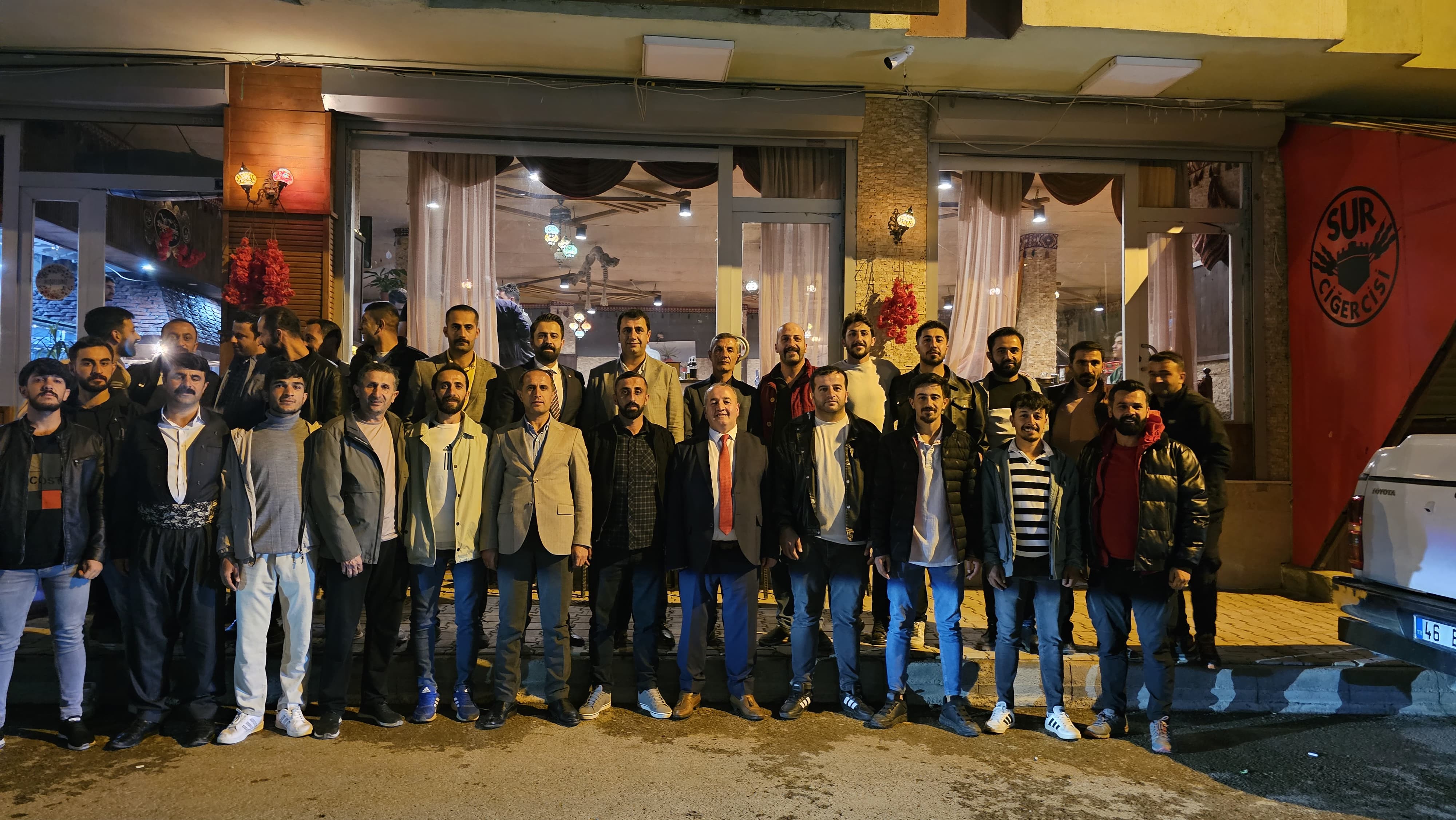 Başkan Şakar, Şemdinli Gücü Spor'u Belediye bünyesine aldı