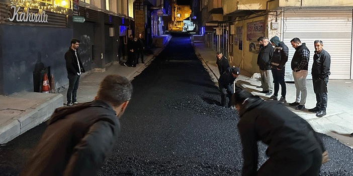 Hakkari'de yollar asfaltlanıyor