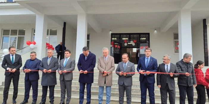Yüksekova'da Atatürk Anadolu Lisesi açıldı