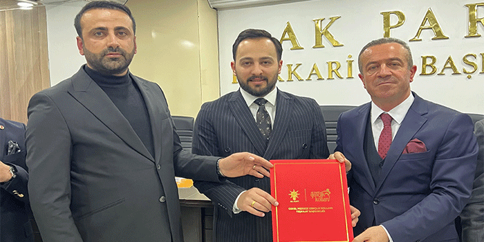 AK Parti Hakkari Gençlik Kollarında devir teslim töreni