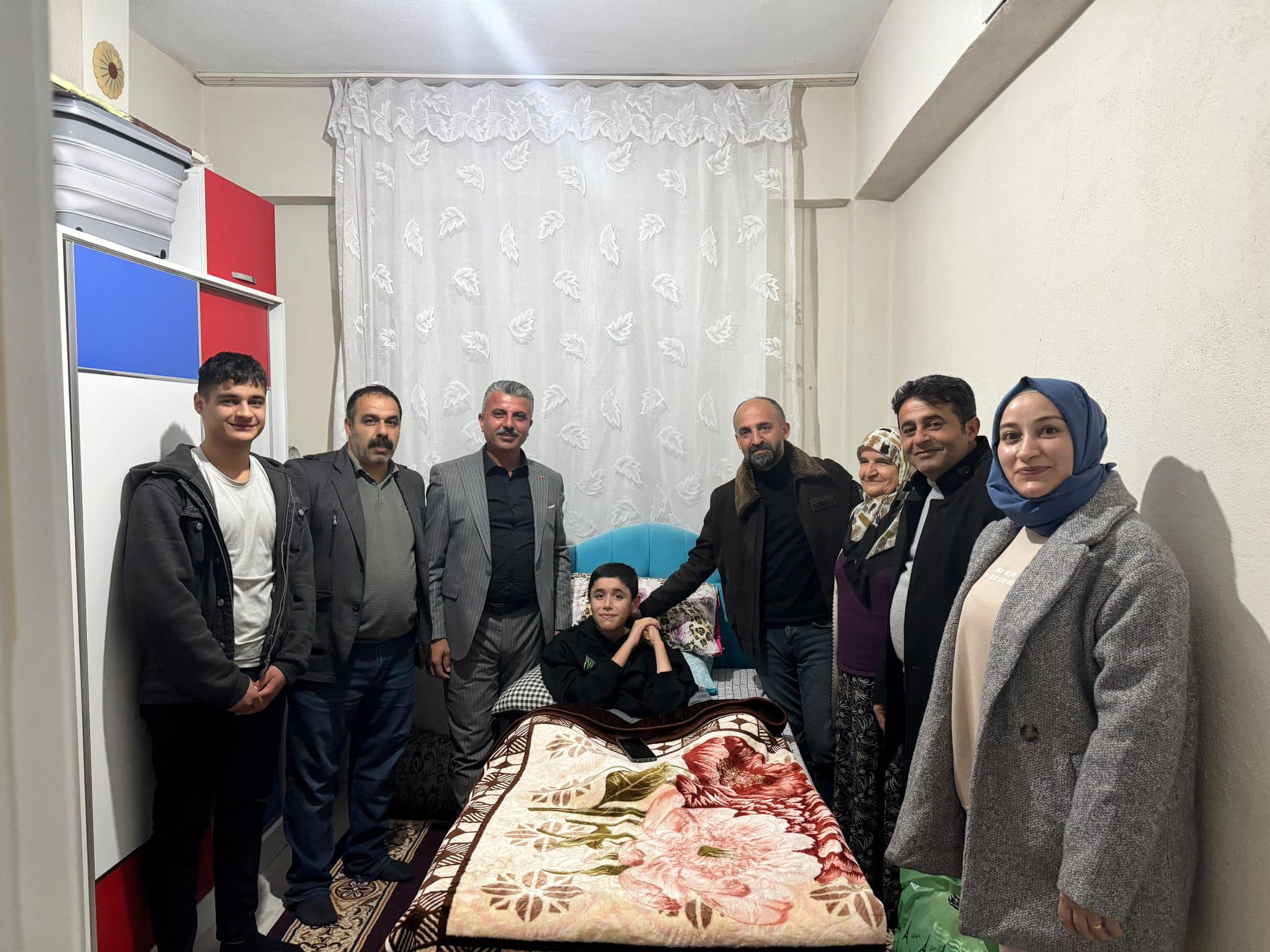 Başkan Demir'den engelli bireylere ziyaret