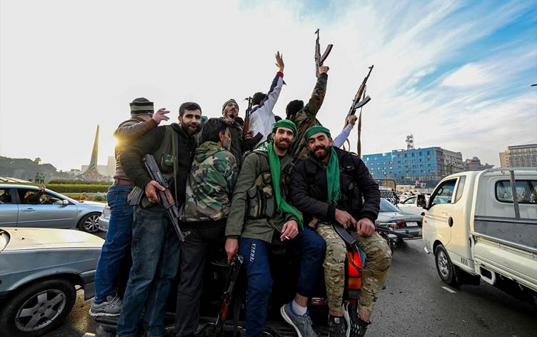 Suriye Geçici Hükümeti’nden ilk açıklama: Suriye’nin birliği ve egemenliğini koruyacağız