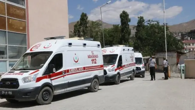 Hakkari'de Milli Eğitim personeli kaza yaptı