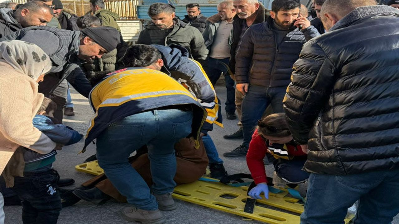 Yüksekova’da aracın çarptığı kadın yaralandı