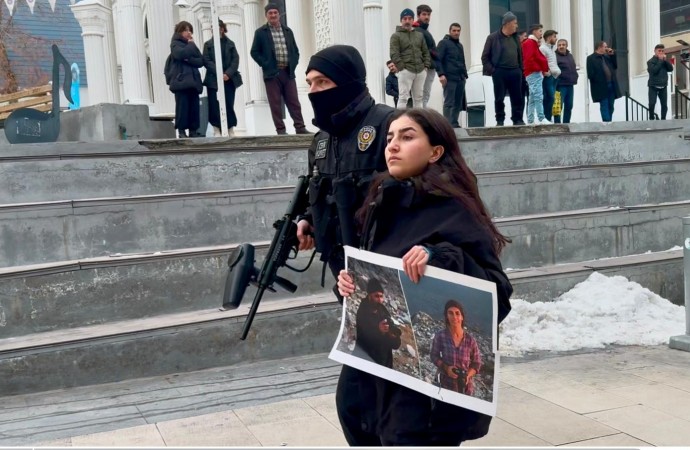 Van'da polis müdahalesi: 50'yi aşkın gözaltı