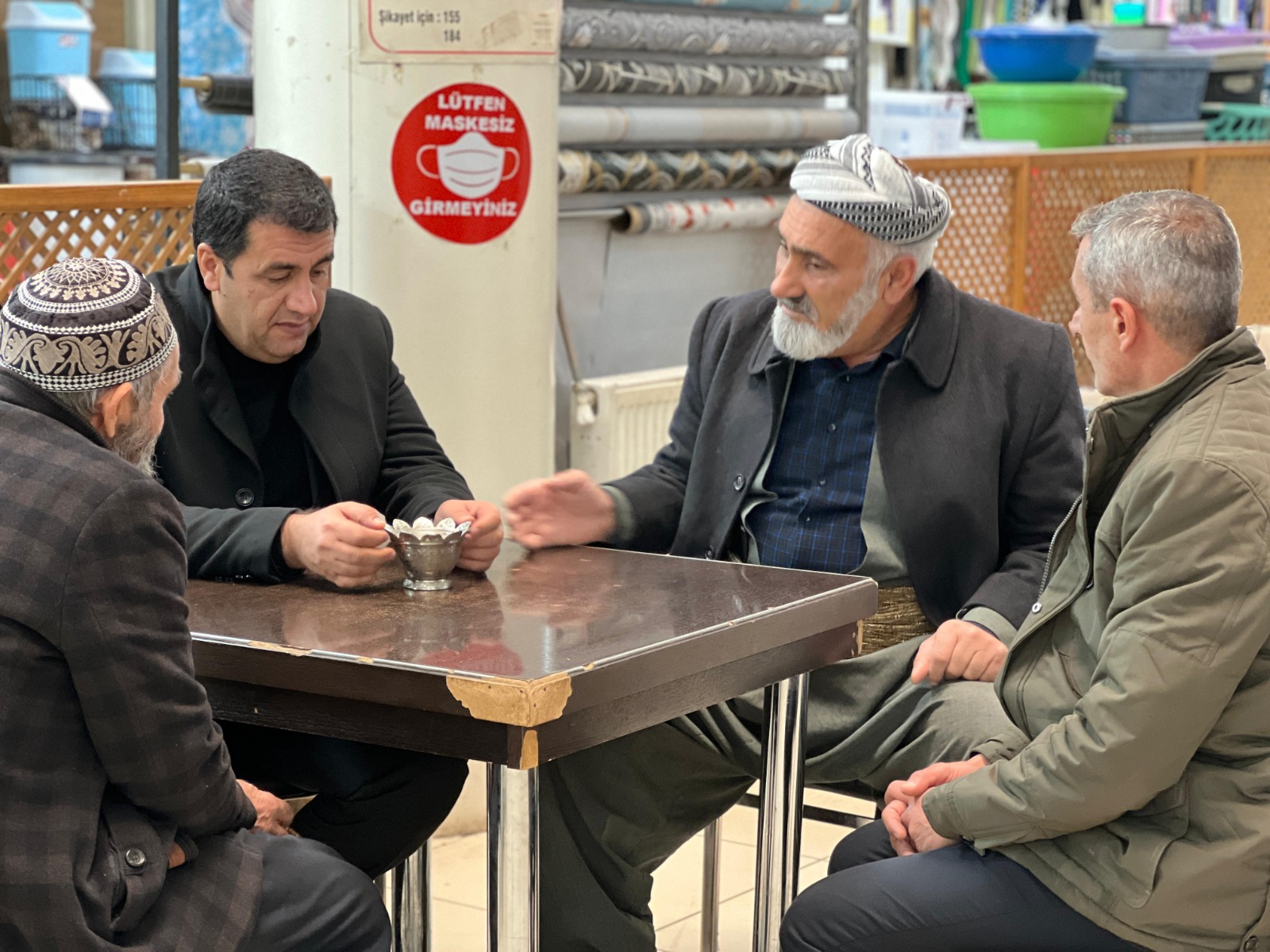 Başkan Şakar, vatandaşların sorunlarını dinledi!