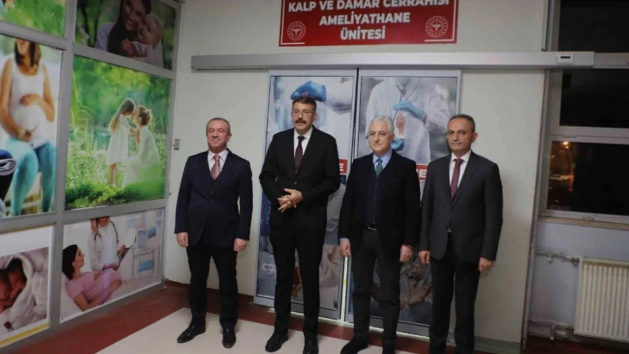 Hakkari’de ilk kez bypass ve kalp kapak değişimi ameliyatları gerçekleşti