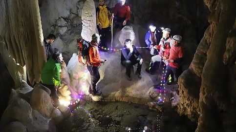 Hakkari'deki bu mağara görsel şölen sunuyor