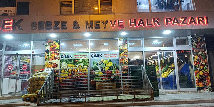 Çilek manavından yeni yıl mesajı