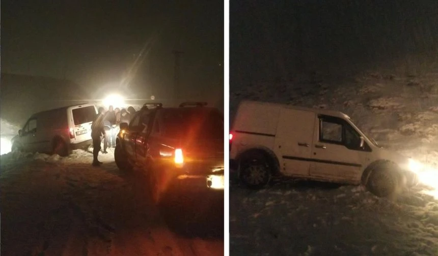 Yüksekova - Şemdinli kara yolunda kaza: 2 yaralı