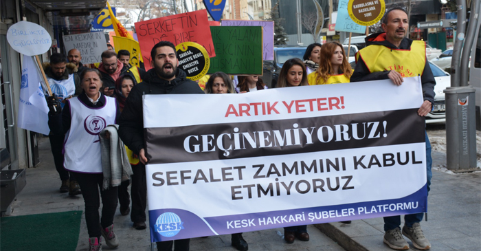 Hakkari’de KESK Üyeleri iş bıraktı