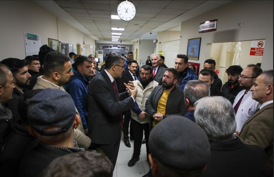 Vali Çelik, Kazada yaralanan personelleri ziyaret etti!