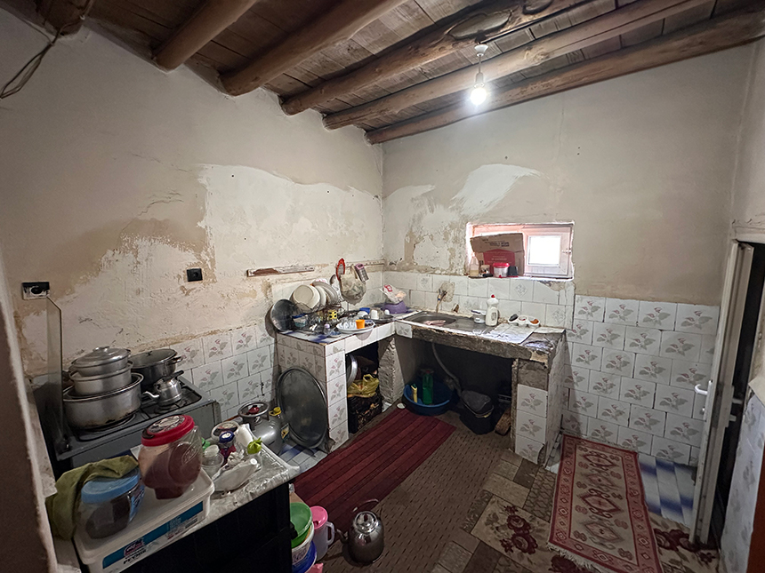 Töre ailesinin yaşam mücadelesi yürekleri burktu