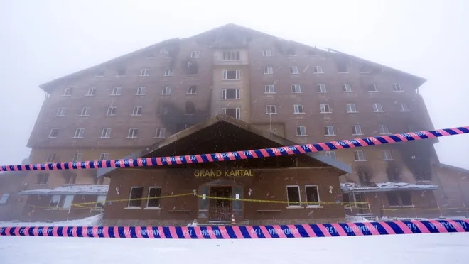 Kartalkaya’da yangın faciasının yaşandığı otel mühürlendi