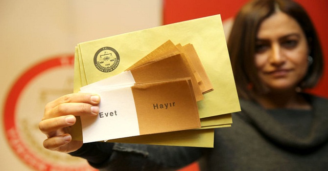 32 akademisyenden referandum raporu