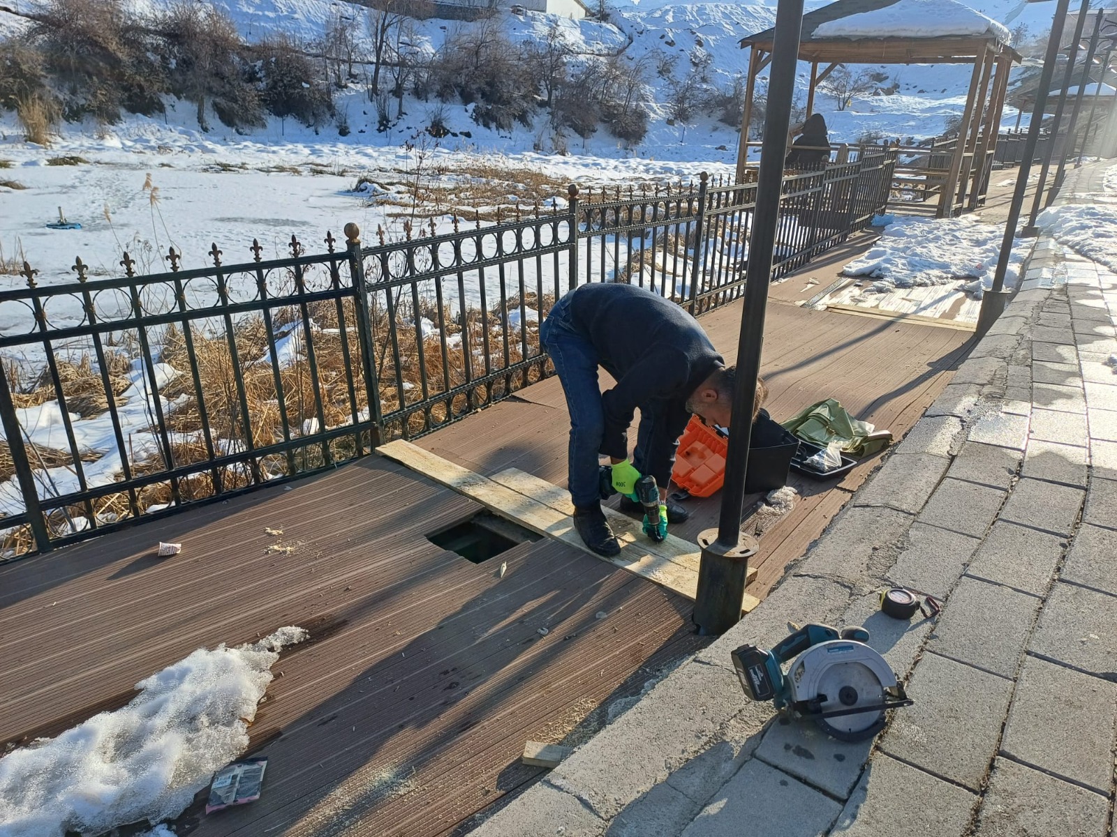 Hakkari Belediyesinden Park onarım çalışması!