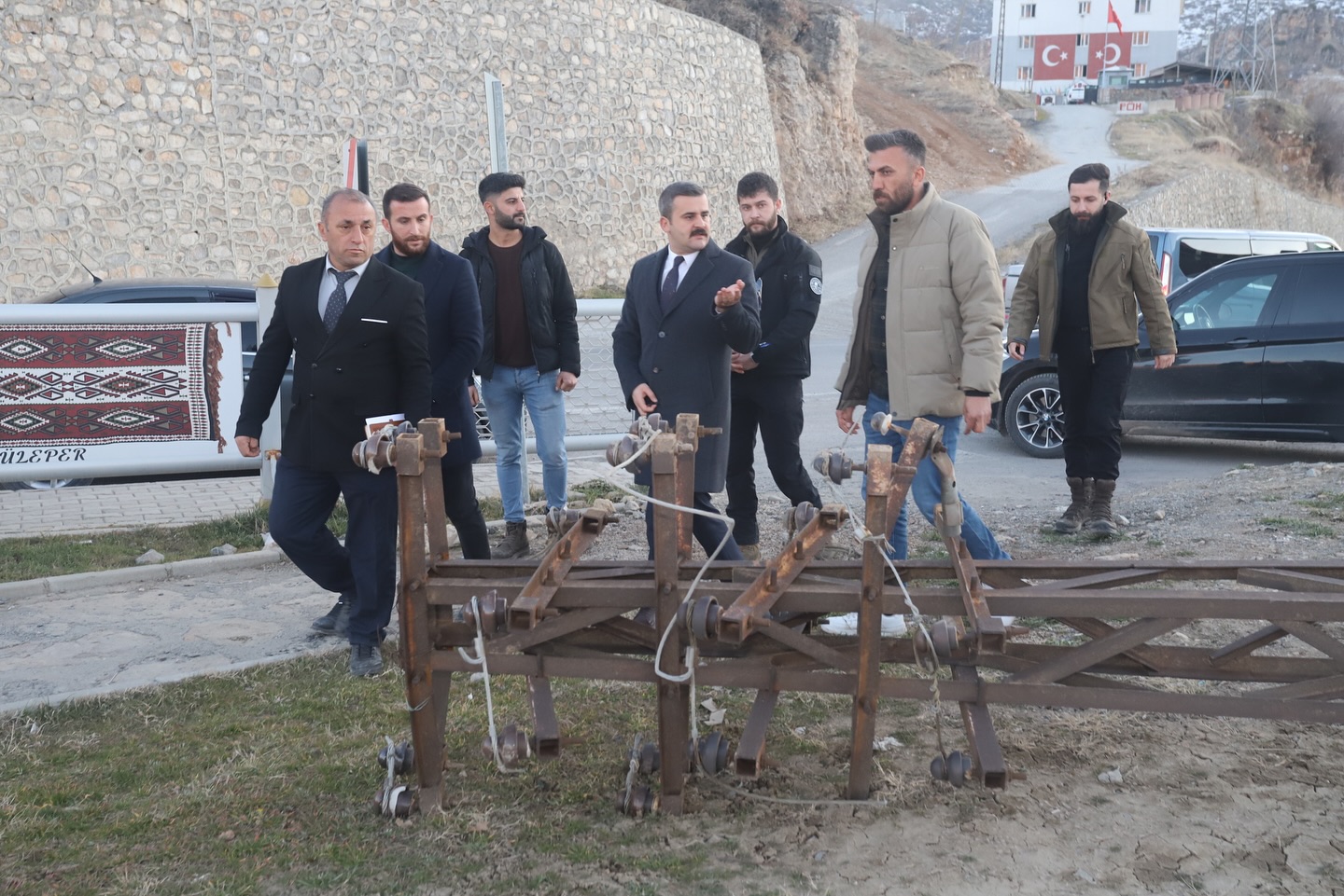 Çukurca Kaymakamı Mert Kumcu Tesis Çalışmalarını İnceledi