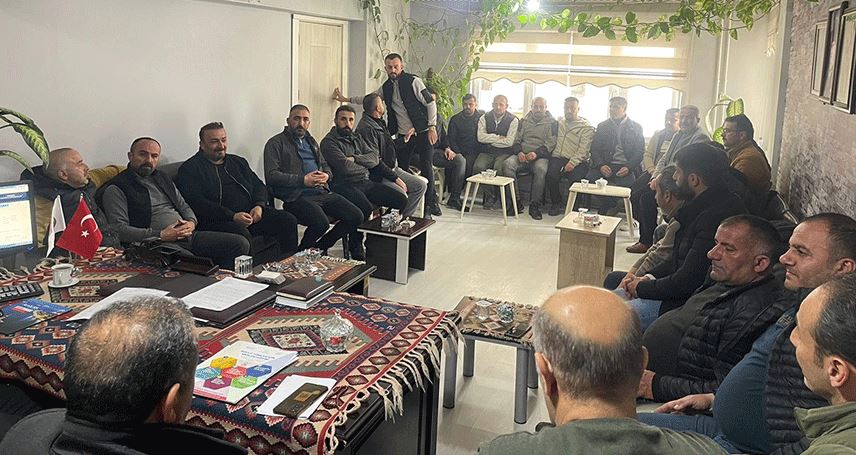 Hakkari'de taksiciler zam istiyor