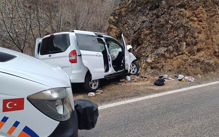 Cezaevi görüş dönüşü kaza: 1 ölü, 4 yaralı