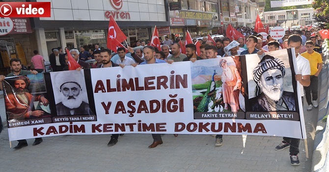 'Hakkari'de Binler memleket için yürüdü'