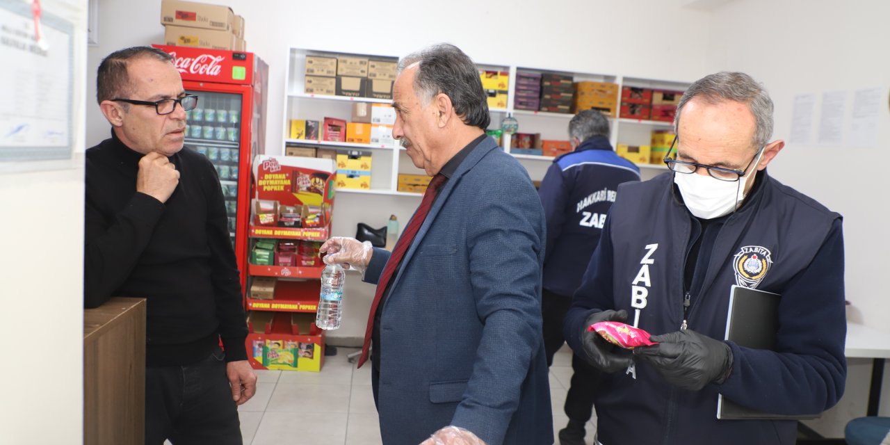 Hakkari Zabıta okul kantinlerini denetledi!