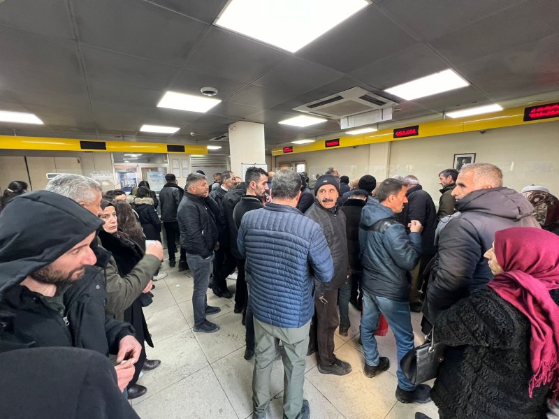 PTT şubesi yetersizliği vatandaşları mağdur ediyor