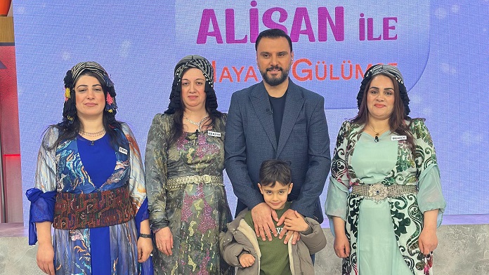 Hakkari Çiçeklerin Özü Kadın Kooperatifi, Kadın Emeğini Türkiye’ye Tanıtıyor