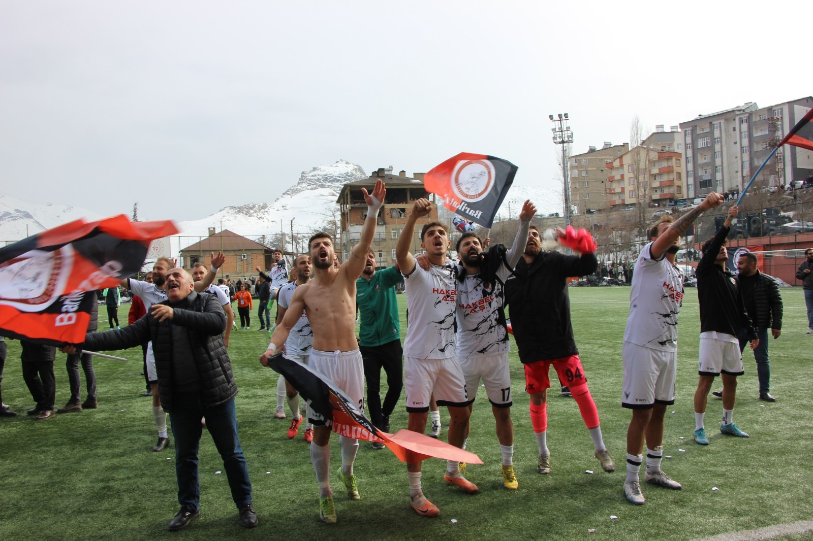 Hakkari Zap Spor Liderlik yolunda!