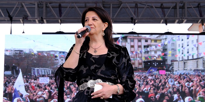 Pervin Buldan Van'da: Demirtaş'ın ve cezaevindekilerin özgürlüğüne kavuşması sürece katkı sunacaktır