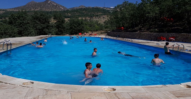 Çukurca’da Olimpik Yüzme Havuzuna Büyük İlgi