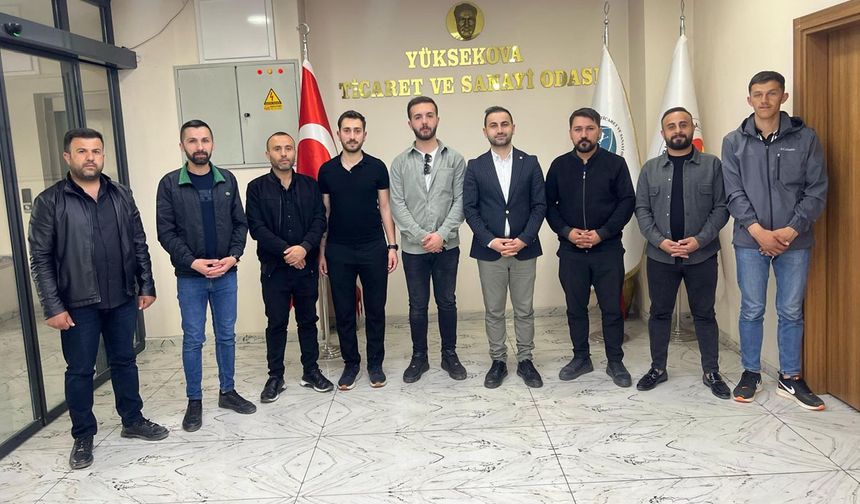 Yüksekova’da genç girişimcilere "Üretken Yapay Zeka Eğitimi" verild