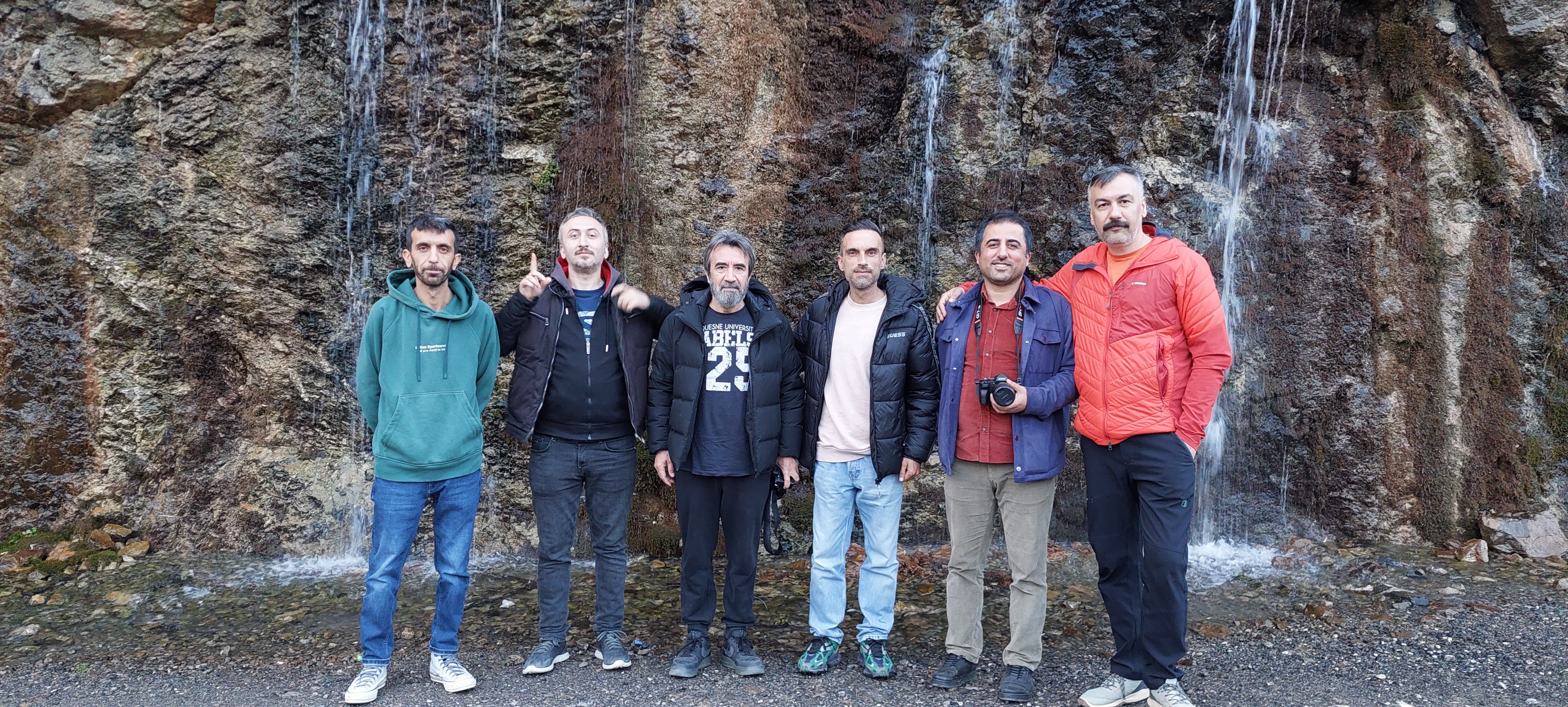 Ünlü Yönetmen Zeki Demirkubuz Hakkâri'de: Dağlarla İç İçe Bir Coğrafya