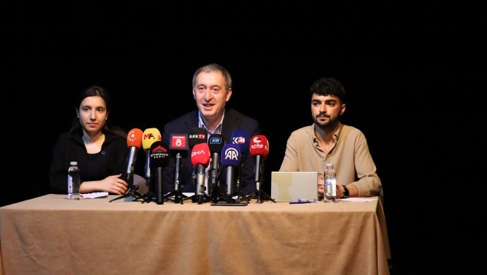 Bakırhan gençlerle buluştu: Değişim için kolları sıvayalım