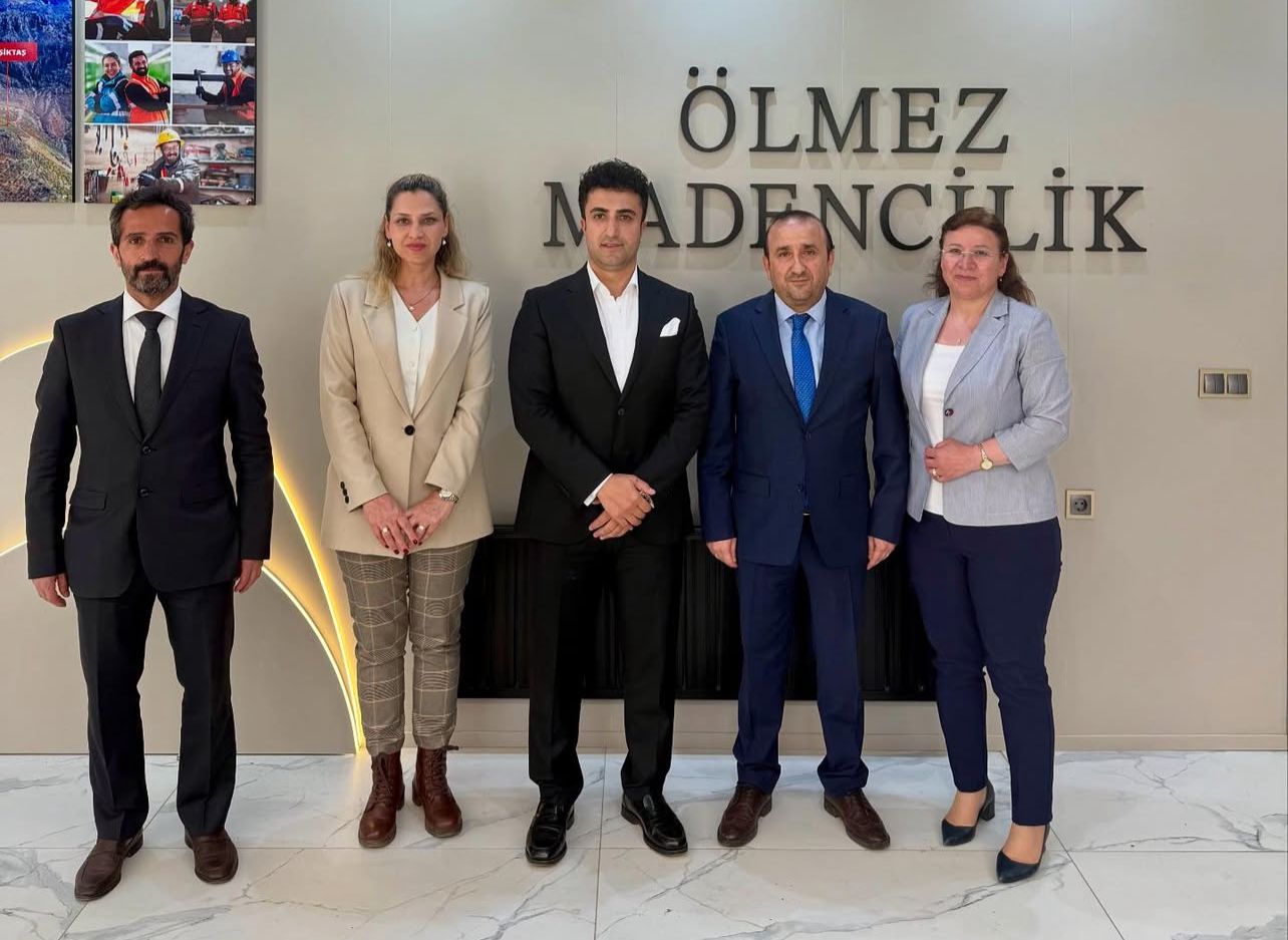 Hakkari'nin Vergi Rekortmeni Ölmez Madencilik’e Teşekkür Belgesi