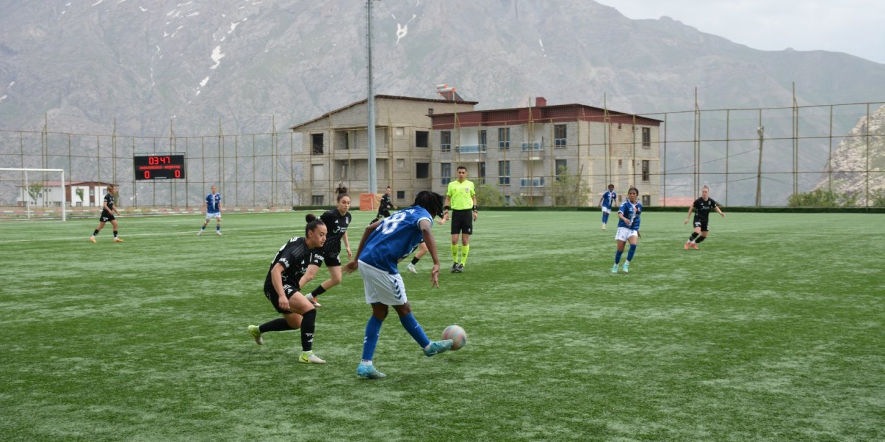Hakkarigücü 1- Beşiktaş: 1