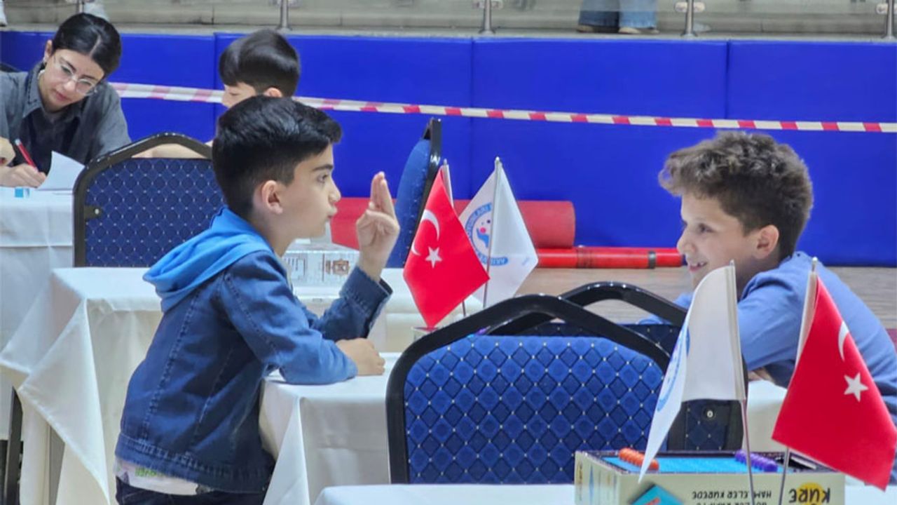 Hakkari’de Zeka oyunları yarışması