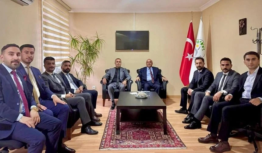 Hakkari Barosu’ndan DEM Parti’ye taziye ziyareti