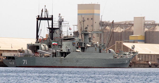 'İran, Umman'a savaş gemileri gönderdi'